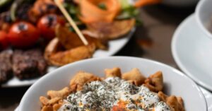 ravinto - Sakara x Factor Salads – Vallankumous Terveellisessä Syömisessä