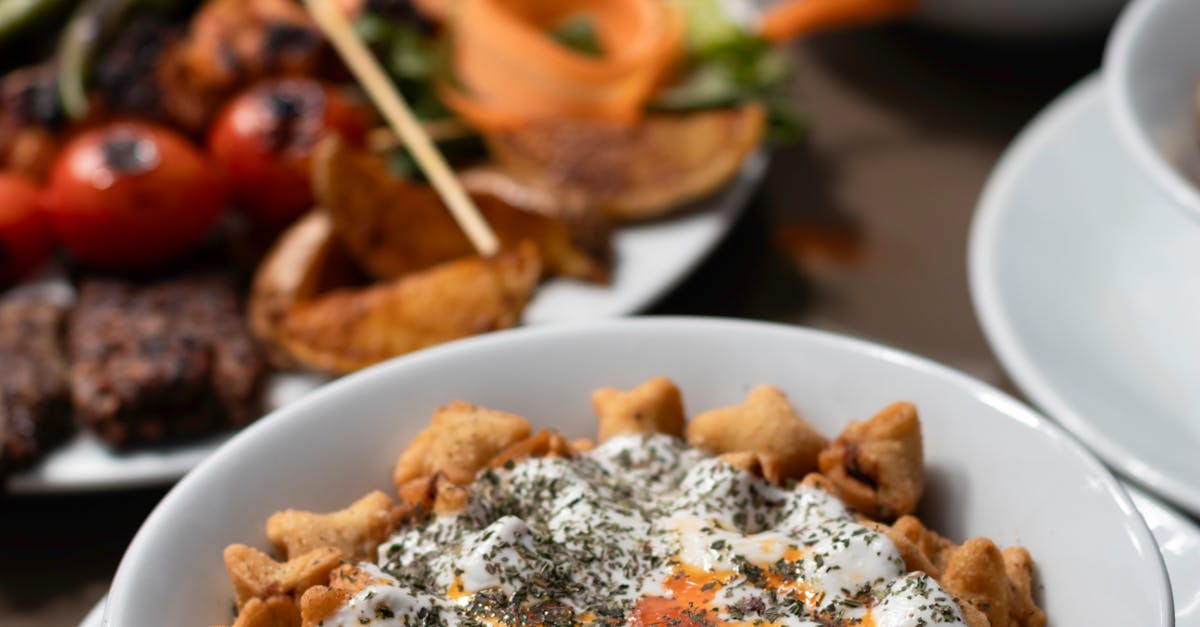 ravinto - Sakara x Factor Salads – Vallankumous Terveellisessä Syömisessä