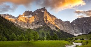 Tekoäly - Elon Musk vaatii miljardeja OpenAI:lta ja Microsoftilta: Teknologian tulevaisuuden suuret kysymykset