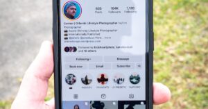 Sosiaalisen median mullistus: miljoonien tilien suspendointi