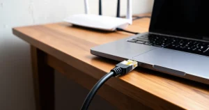 Ethernet vai WiFi kotitoimistoon – nopeus, luotettavuus ja kustannukset